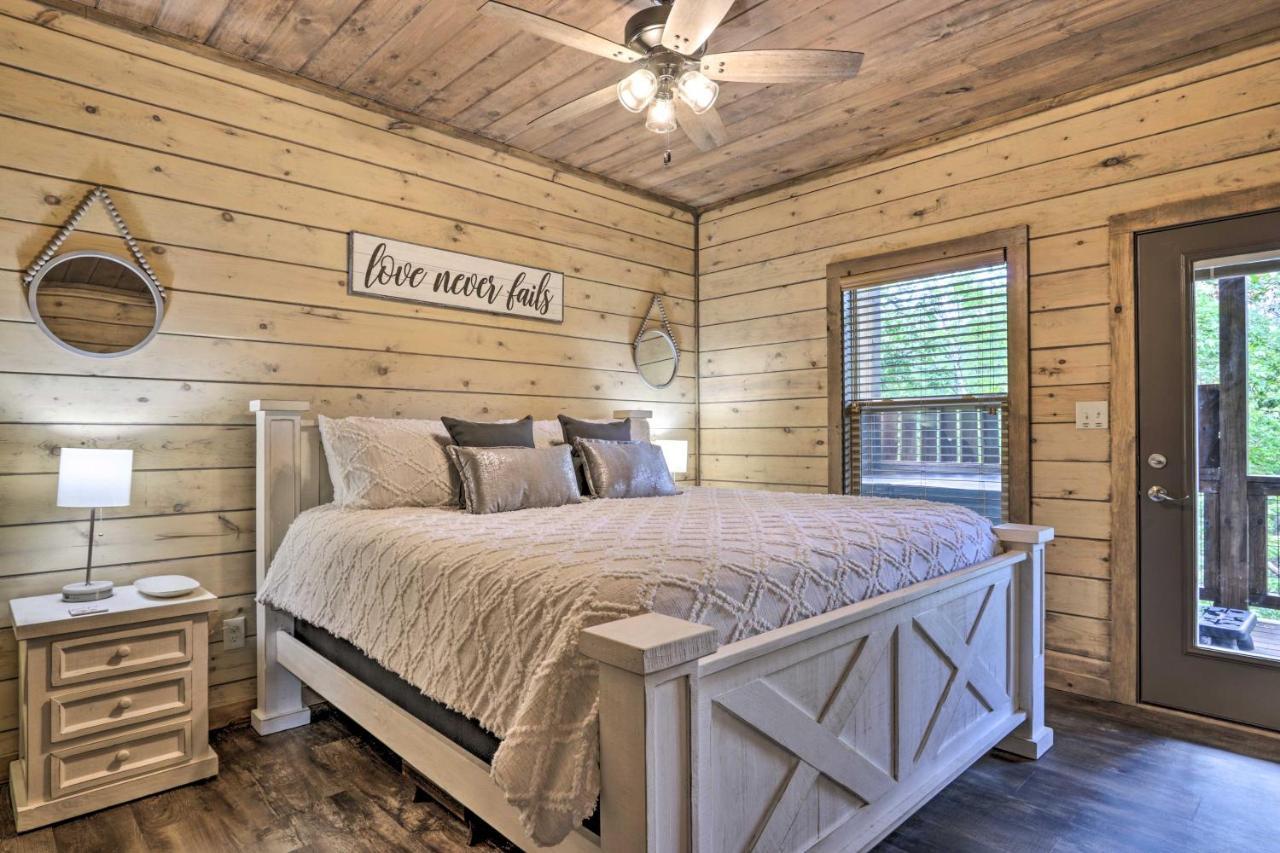 Smoky Cove Retreat With Private Hot Tub And Deck! Villa Sevierville Exterior photo